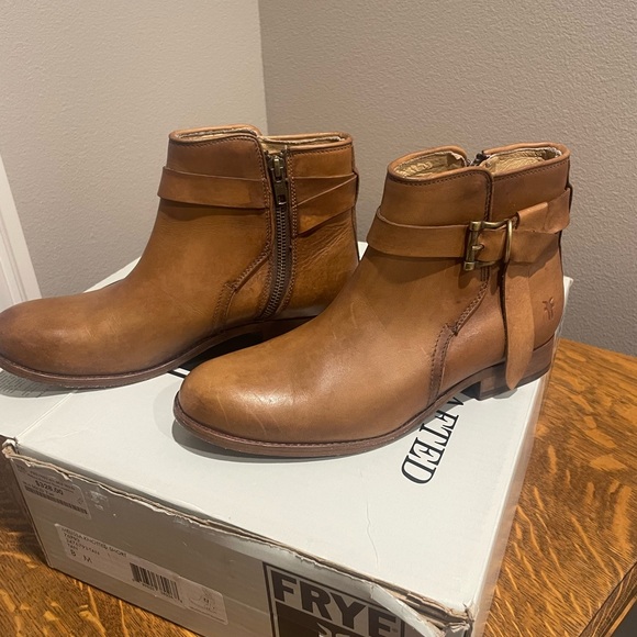 FYRE Melissa Knotted Short Boots size 8 in tan. - Picture 5 of 7